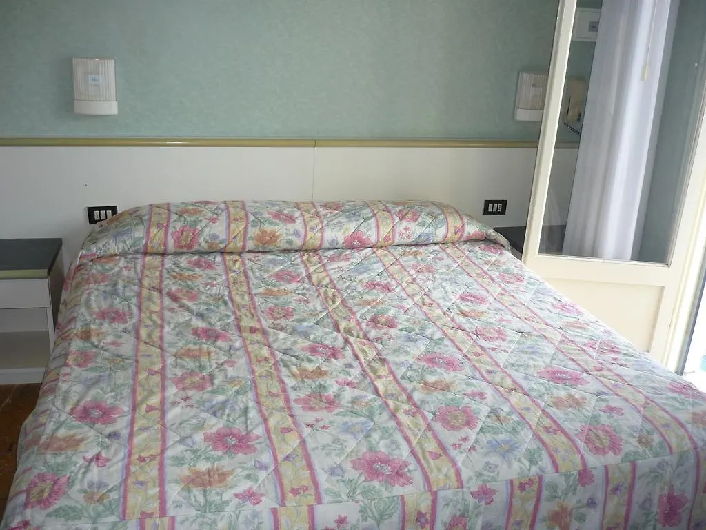 Hotel Europa Arma di Taggia 2*,