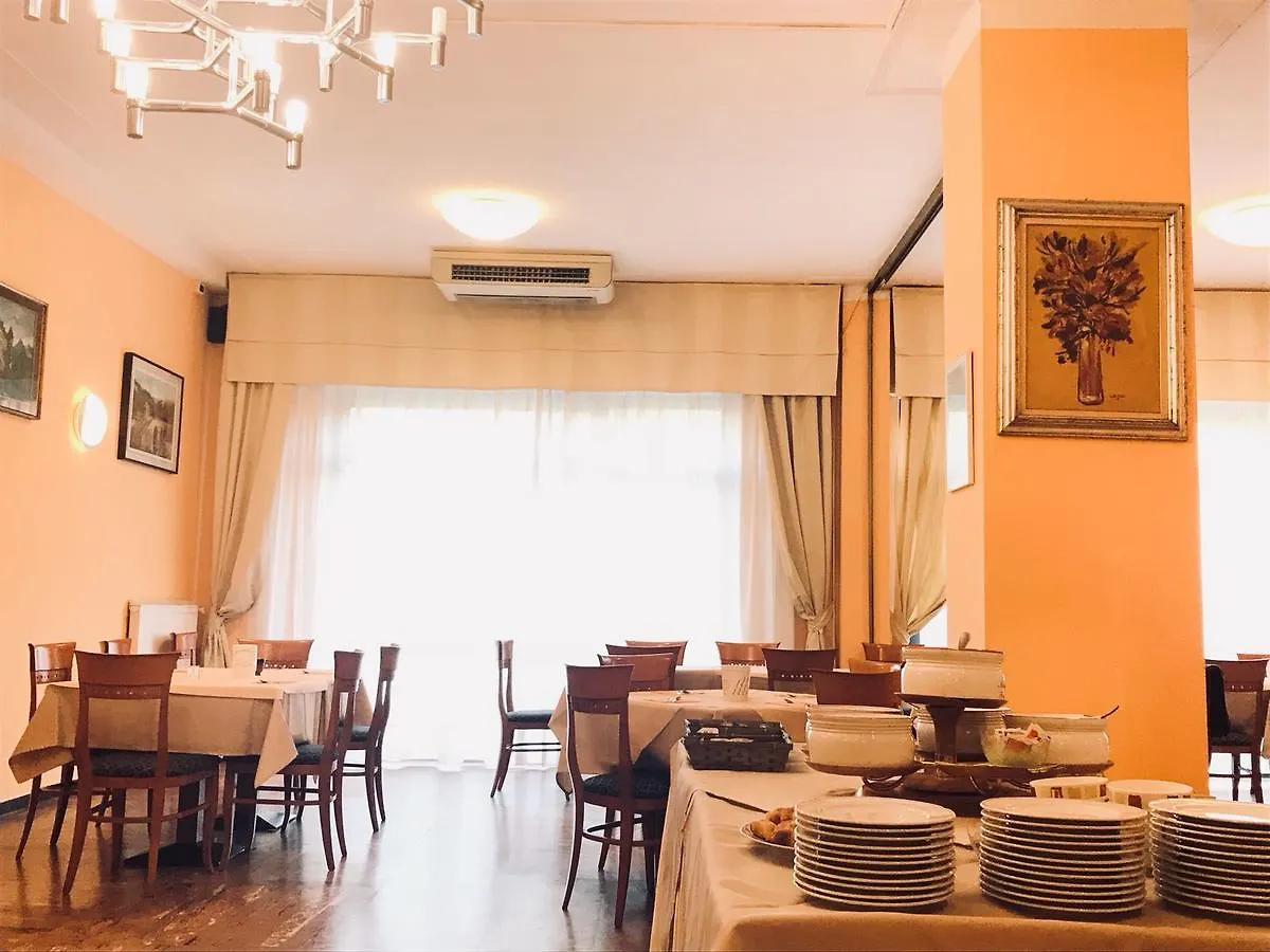 Hotel Europa Arma di Taggia 2*,